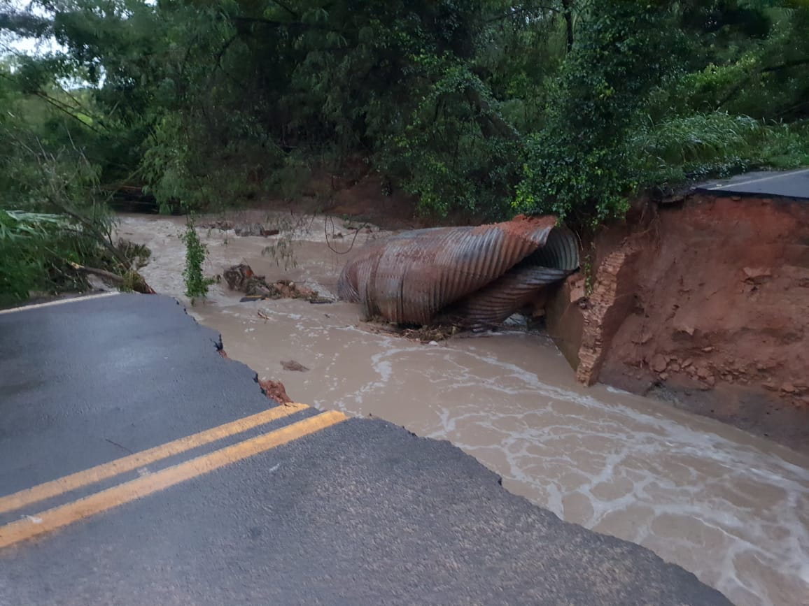  Rodovia Vicinal Prefeito Kouitiro Sato interditada