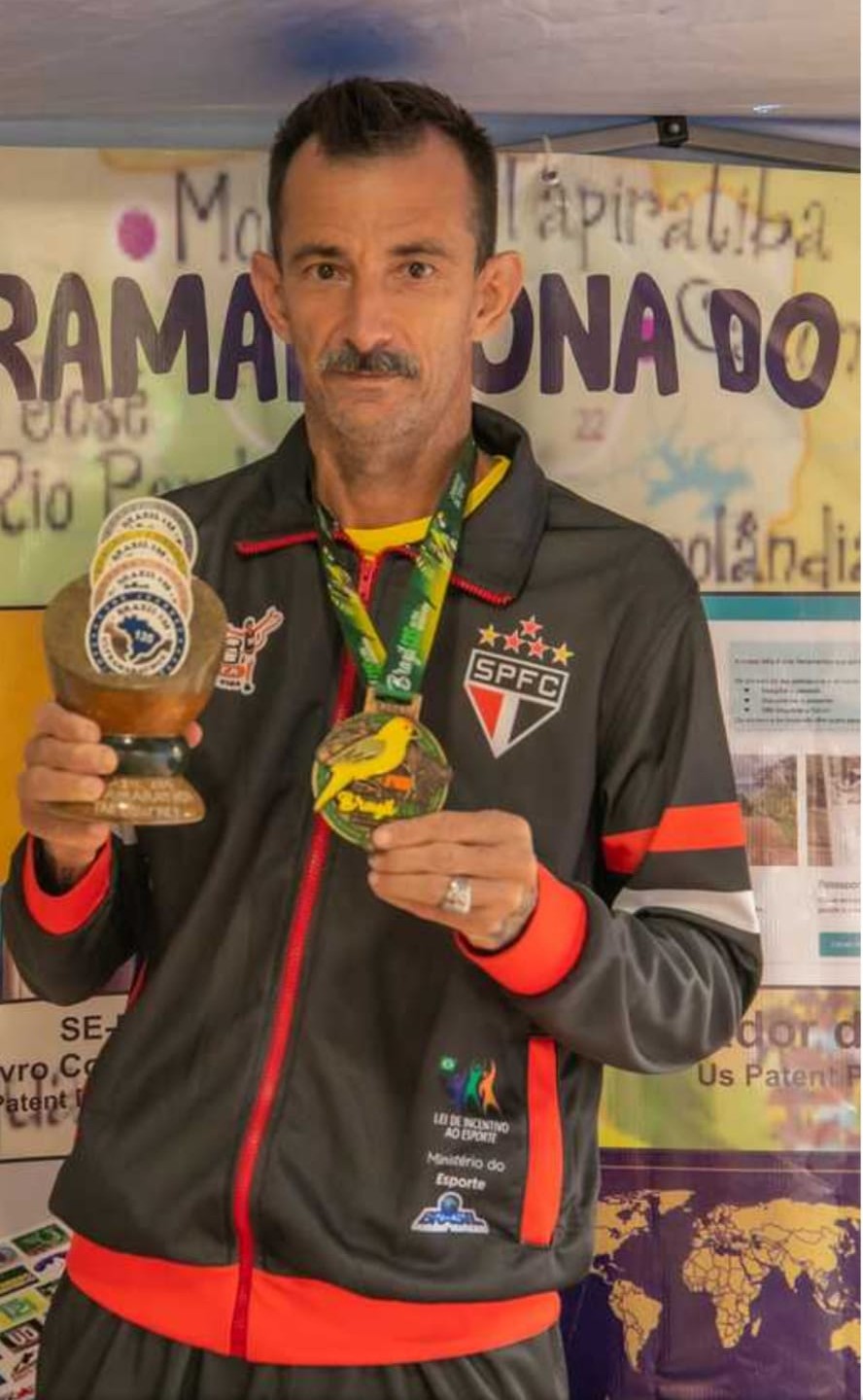 Vitória histórica - Policial penal Marcos Remedi conquista troféu raro na Ultramaratona 