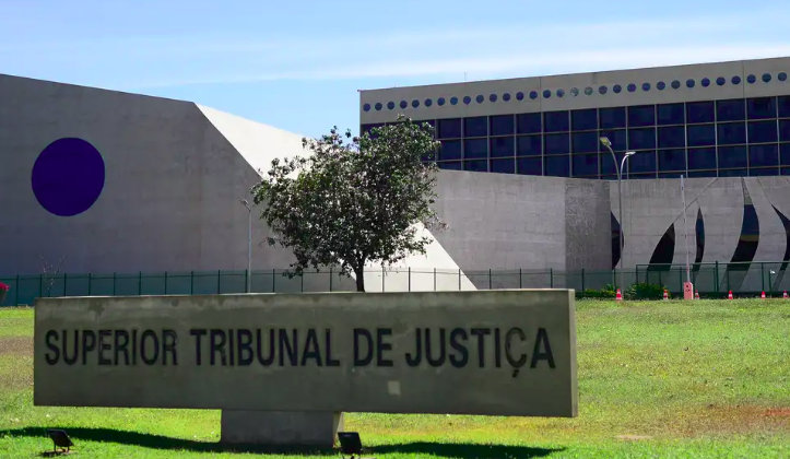 SINPPENAL entra com ação para garantir a incidência do Abono de permanência e da Bonificação por Resultados no cálculo do 13º, Férias e Licença prémio